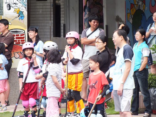 『瑞氣盈校春風沐，峰巒叠翠創新猷』（文章圖片）