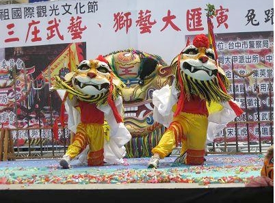 傳承舞獅 活力獨輪車才藝 show（文章圖片）