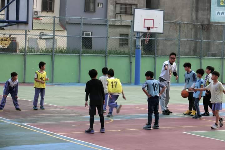 籃球教練為本校校友（圖片4）
