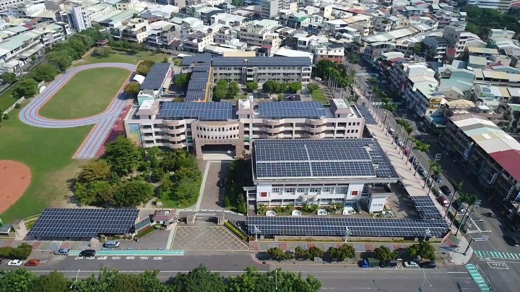 豐田國小屋頂太陽光電發電系統（圖片1）