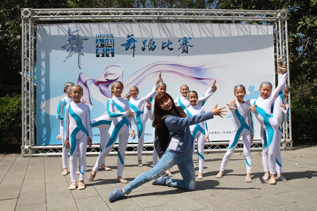 苡晴老師率隊代表臺中市參加全國學生舞蹈比賽榮獲特優（圖片1）