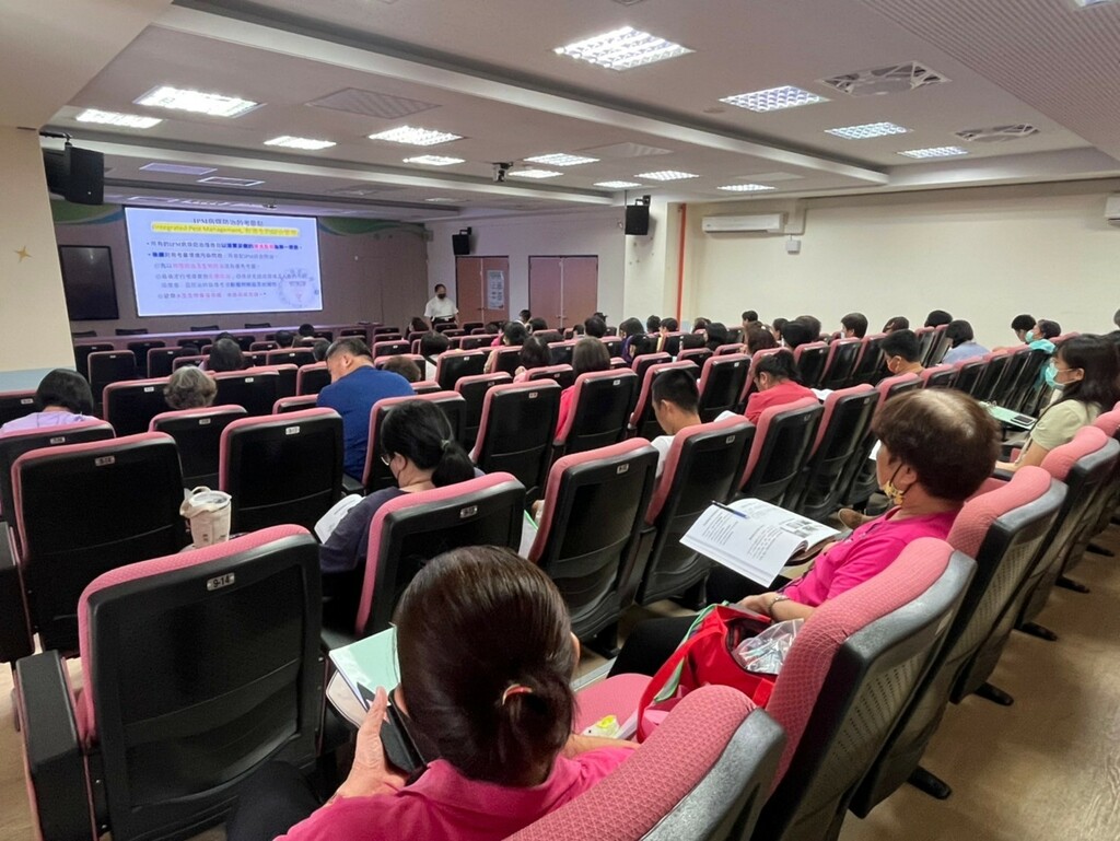 餐飲業病媒防治管理講座，由中山醫學大學賴坤明教授主講（圖片2）