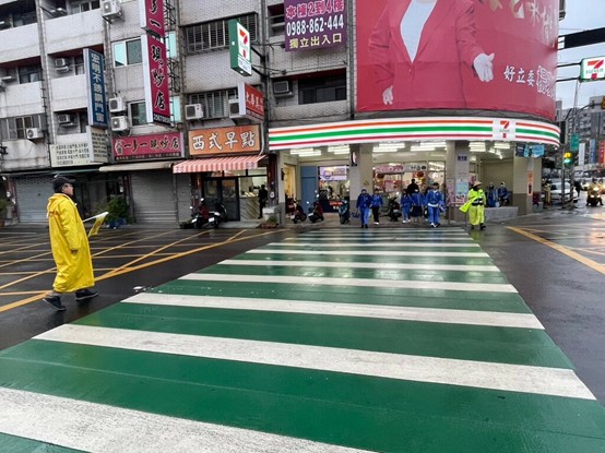 大華國中教育志工守護學子上學的每條路線（圖片1）