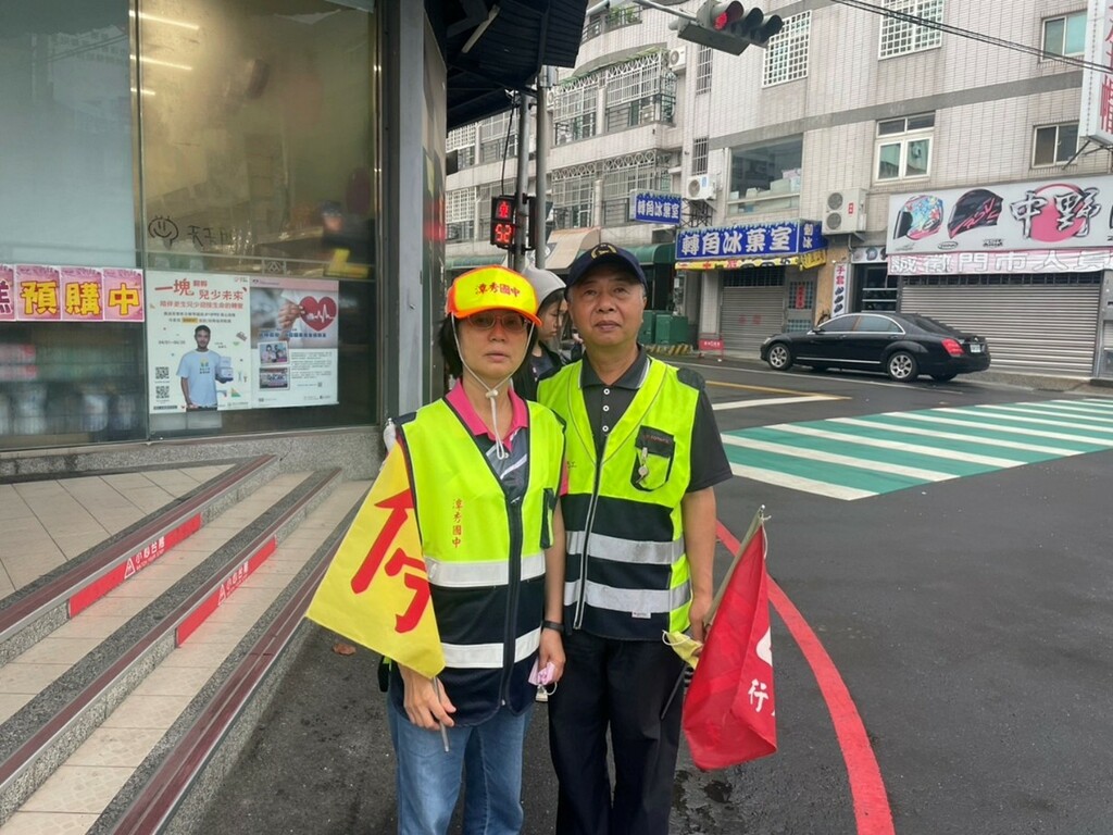 莊光盛、王美玉志工夥伴（圖片1）