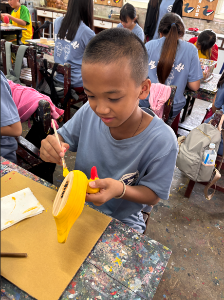 孩子盡情的發揮創意當起小藝術家（圖片4）