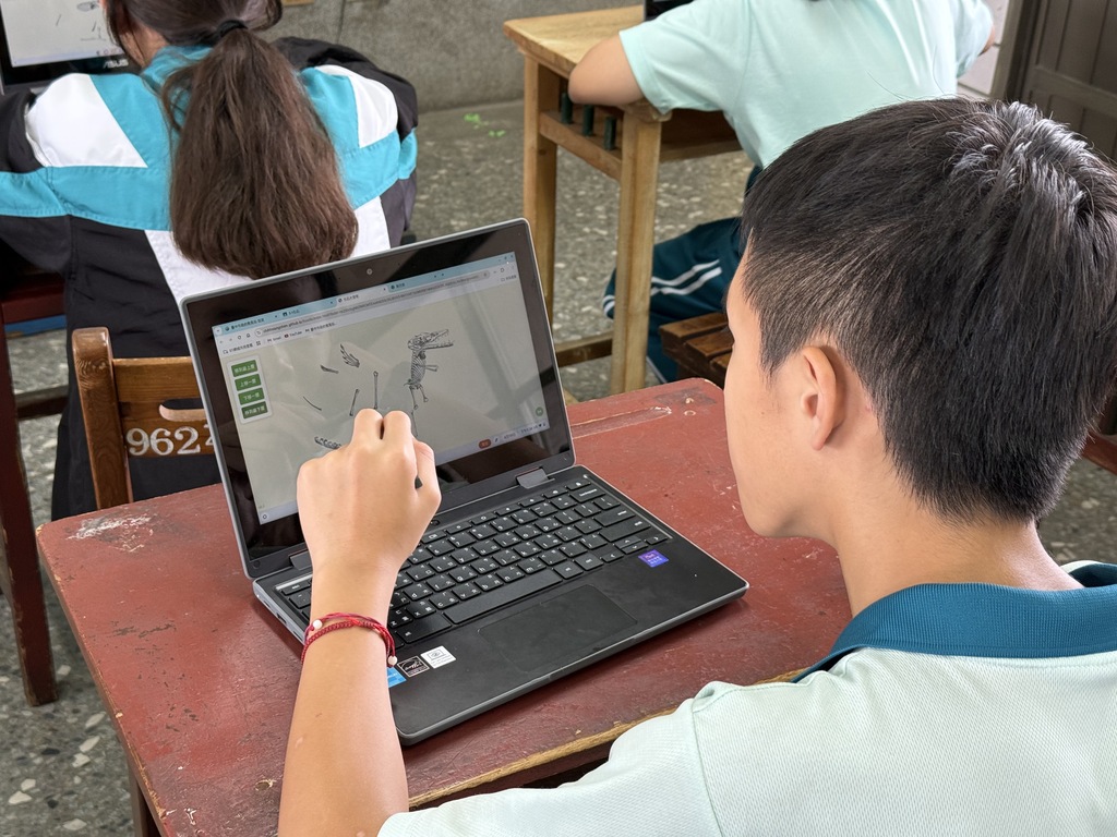 Chromebook讓學生拼出屬於自己的化石（圖片2）