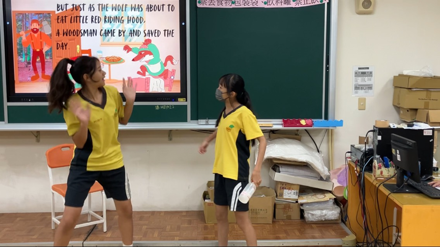 戲劇課程成果展演,學生展現舞台風采。(圖片3)