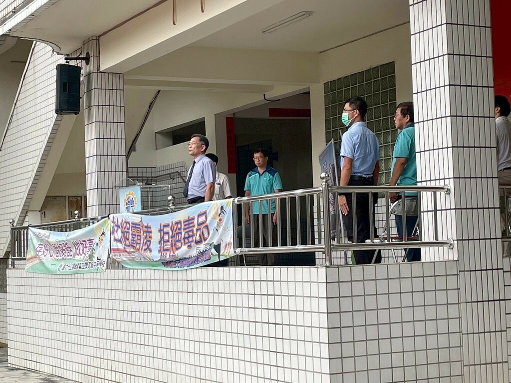 廖本廷校長親自主持「114-1學期友善校園週宣誓」活動(圖片1)