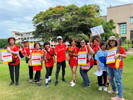 志工隊協助畢業路跑活動(圖片1)