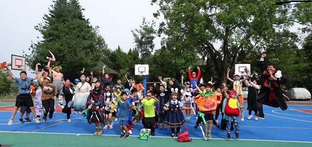 strong分校教育志工與師生巧扮萬聖節活動/strong(圖片3)