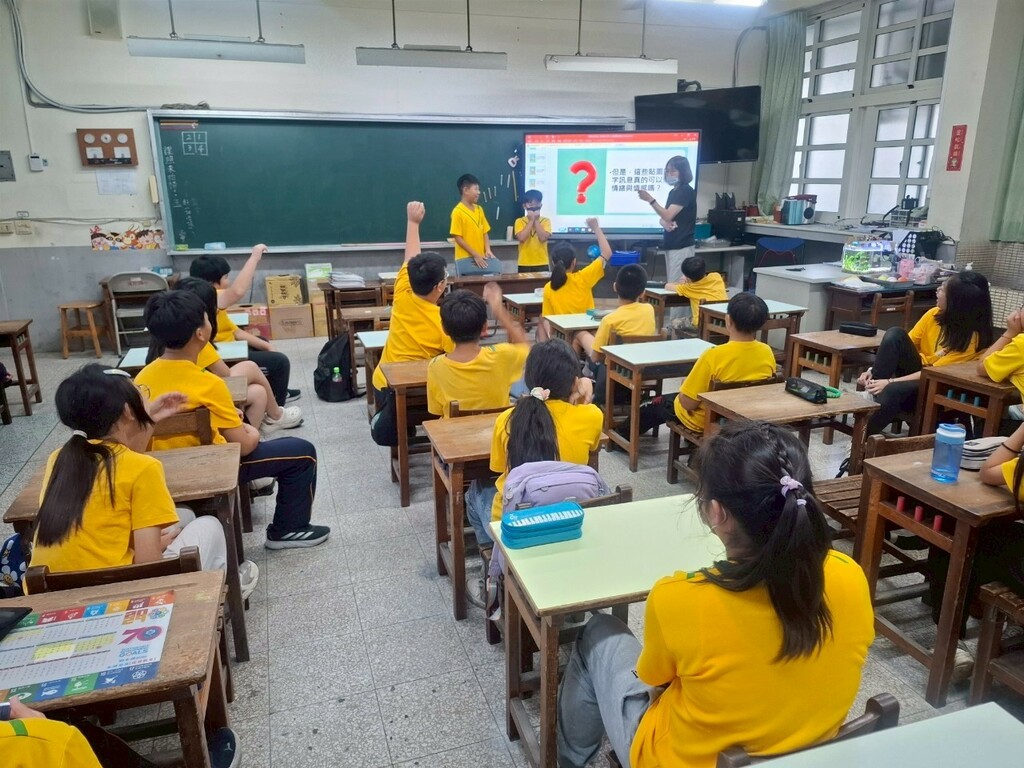 將反毒與反霸凌融入教學（圖片1）