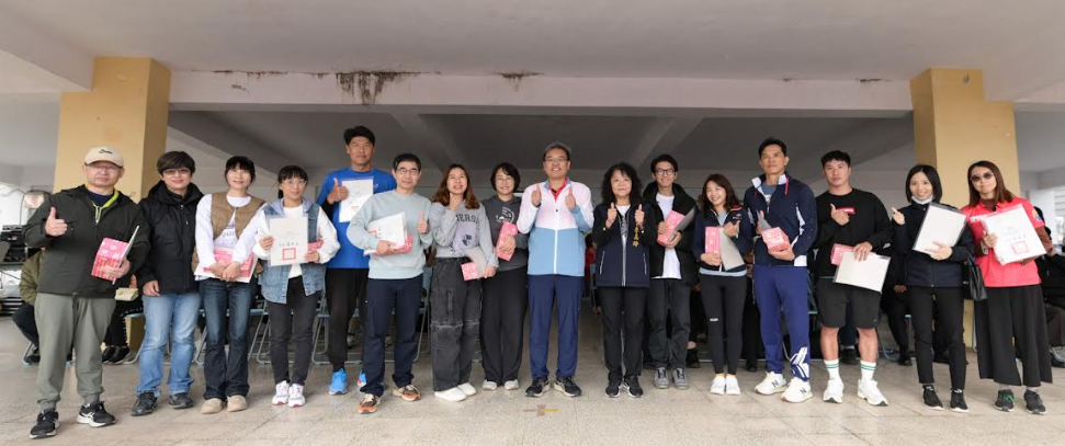 表揚資深教師(圖片3)