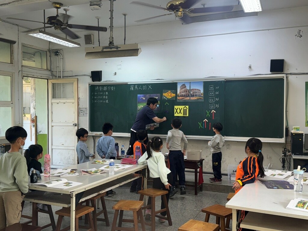 華龍與人本同行　用故事翻轉數學教育（文章圖片）