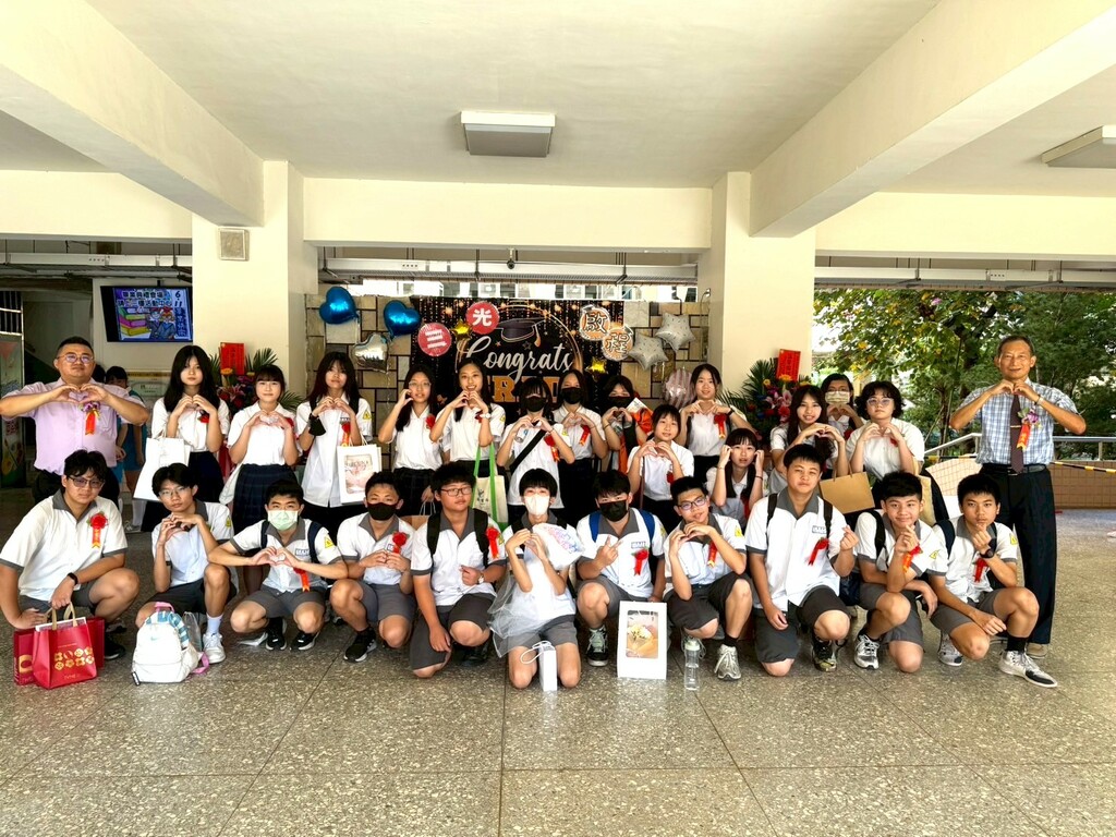 陳校長陪伴孩子們一起成長（圖片3）