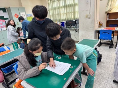 向下扎根國小交通安全教育（文章圖片）