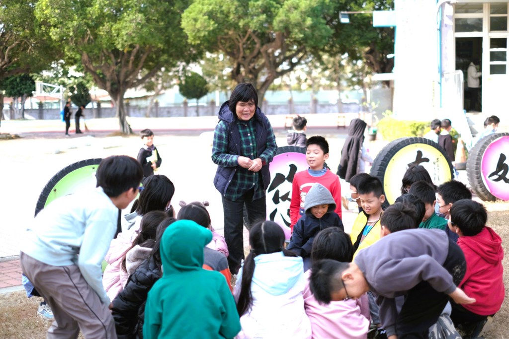 陳靜宜校長循循善誘守護學童（圖片2）