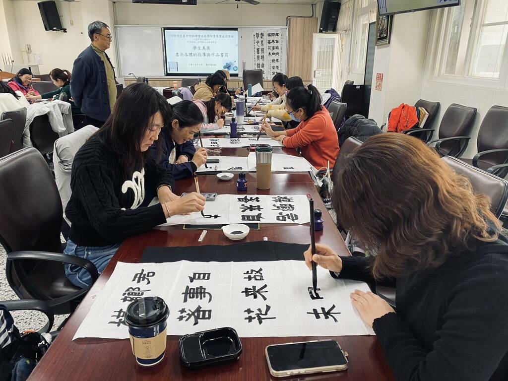 西區忠明國小書法研習（圖片2）