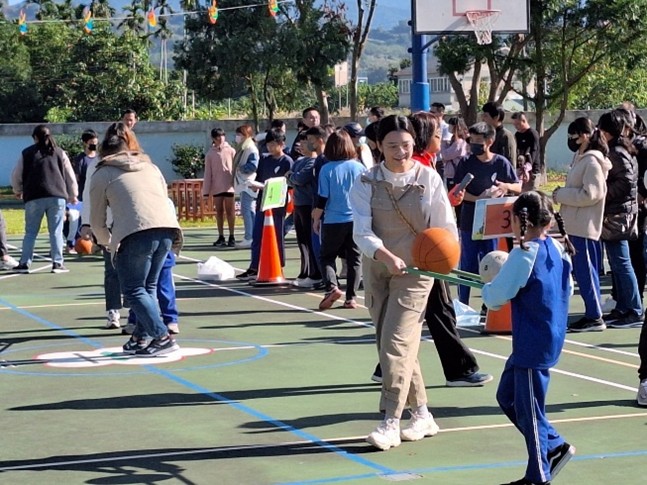 親師攜手，與家長共同成長，是學校最堅實的後盾。（圖片5）