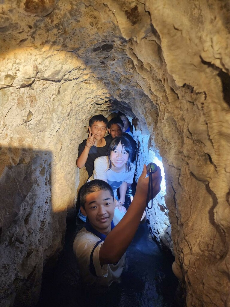 學生進入穿龍圳發掘生態故事（圖片4）