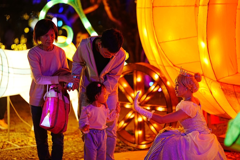 2026中臺灣燈會教育局「童趣歡樂谷」燈區獲好評（文章圖片）