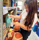 體育器材組志工協助消毒球具（圖片8）
