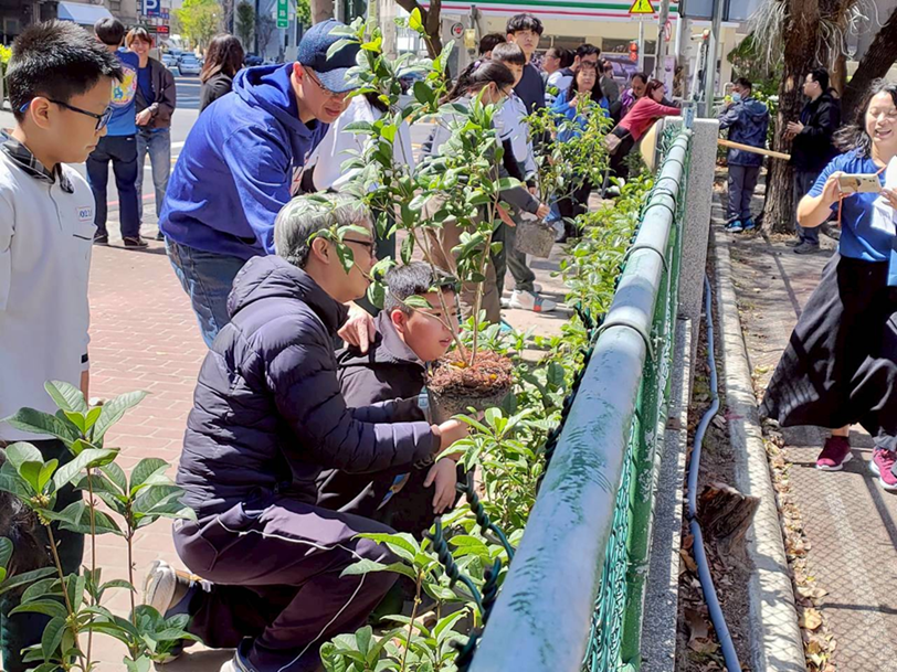 師生一同種花,也種下對環境的關懷與未來期待。(圖片6)