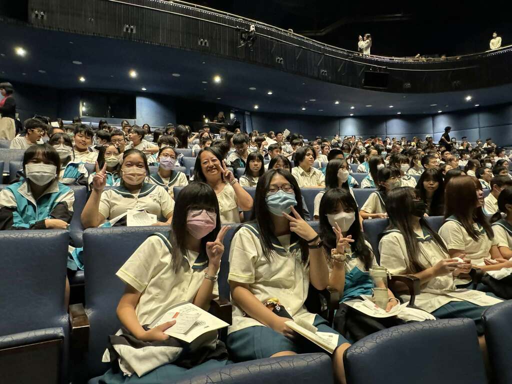 山水蘊涵養　萬和閱世界— —為學子引路的林尹梅主任－圖片2
