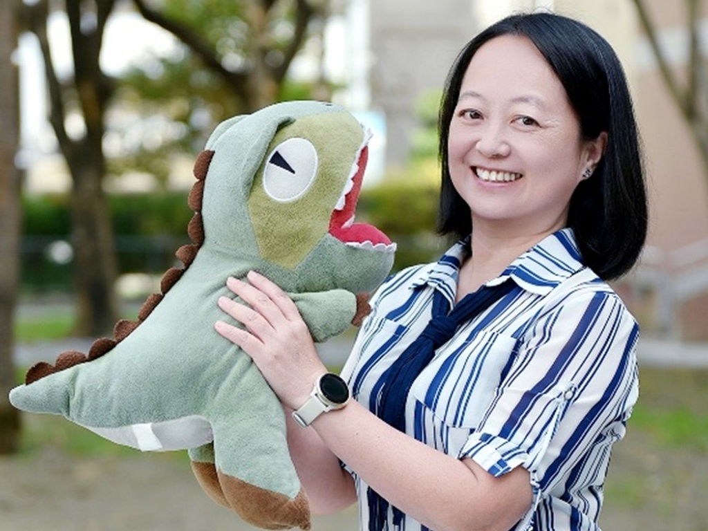 山水蘊涵養　萬和閱世界— —為學子引路的林尹梅主任（文章圖片）
