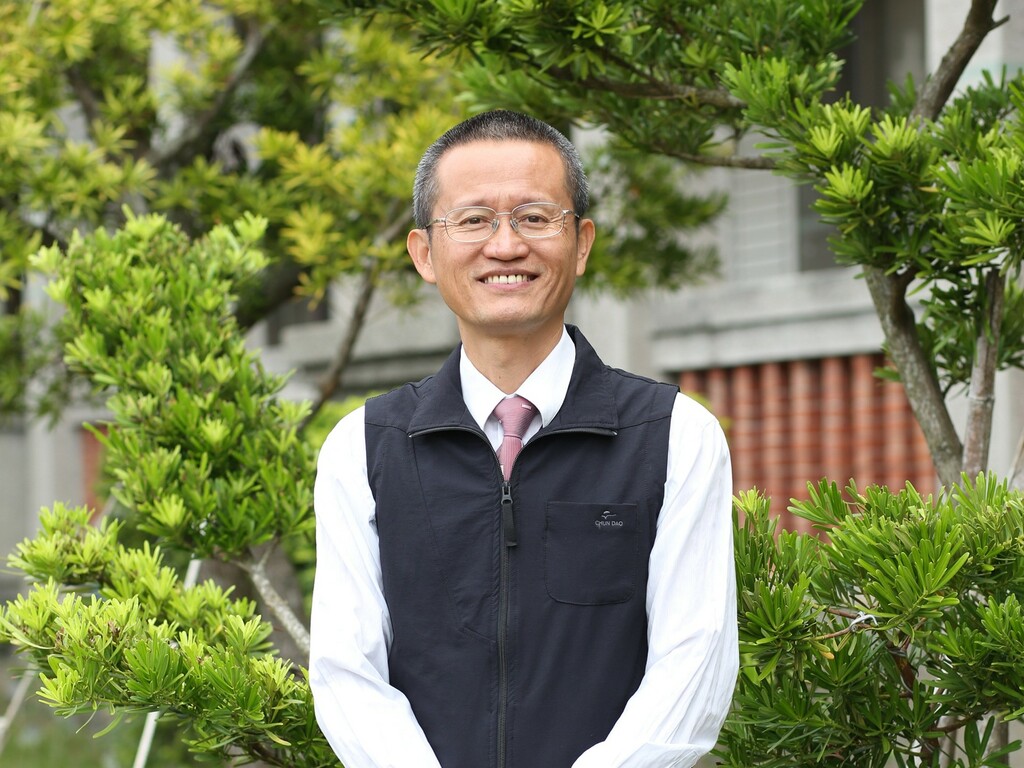 四十載杏壇情 一世大楊心— —顏嘉生主任-圖片1